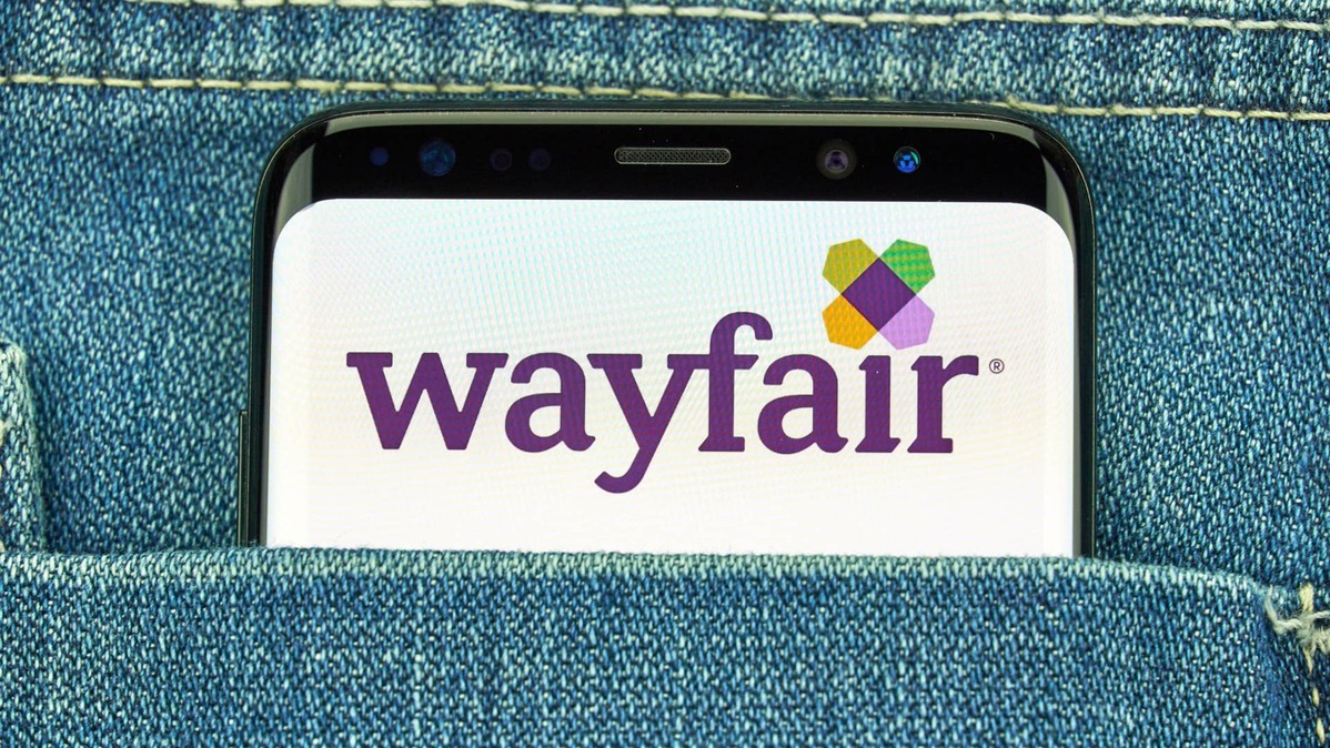wayfair logo on phone.