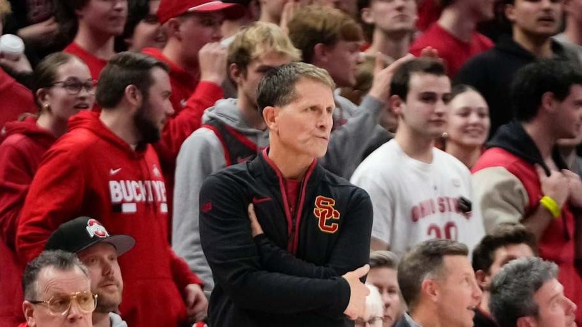  USC Trojans head coach Eric Musselman watches during the second half of the NCAA men's basketball game against the Ohio State Buckeyes at the Schottenstein Center on Feb. 11, 2026. Ohio State won 89-82. | Adam Cairns/Columbus Dispatch / USA TODAY NETWORK via Imagn Images 