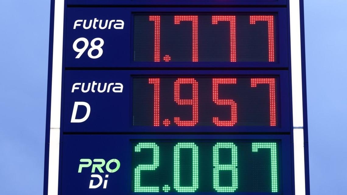 Wall Street just gave Devon Energy investors a big surprise 