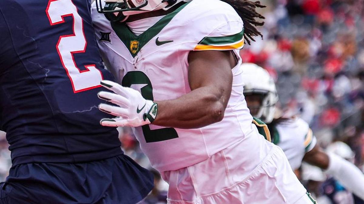  Nov 22, 2025; Tucson, Arizona, USA; Arizona Wildcats defensive back Treydan Stukes (2) intercepts the ball in the end zone during the fourth quarter of the game against the Baylor Bears at Casino Del Sol Stadium. Mandatory Credit: Aryanna Frank-Imagn Images | Aryanna Frank-Imagn Images 