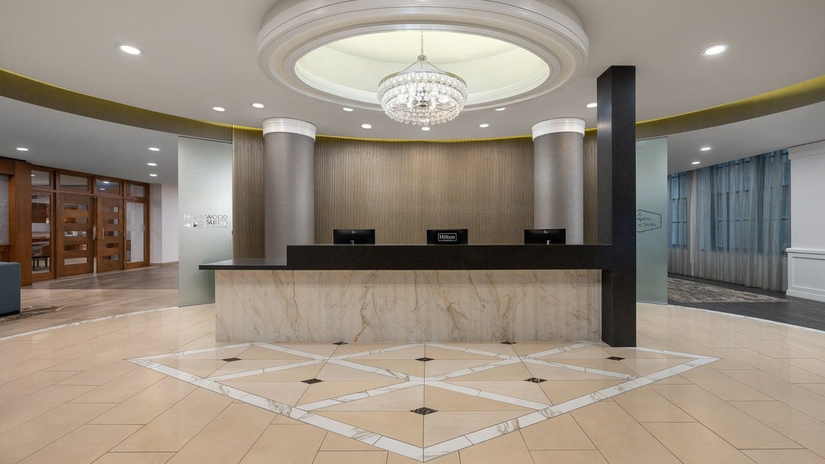 The lobby of the Hampton Inn & Suites Cincinnati-Downtown and Homewood Suites by Hilton Cincinnati-Downtown following a $5.5 million renovation of the 249-room property at 617 Vine St.
