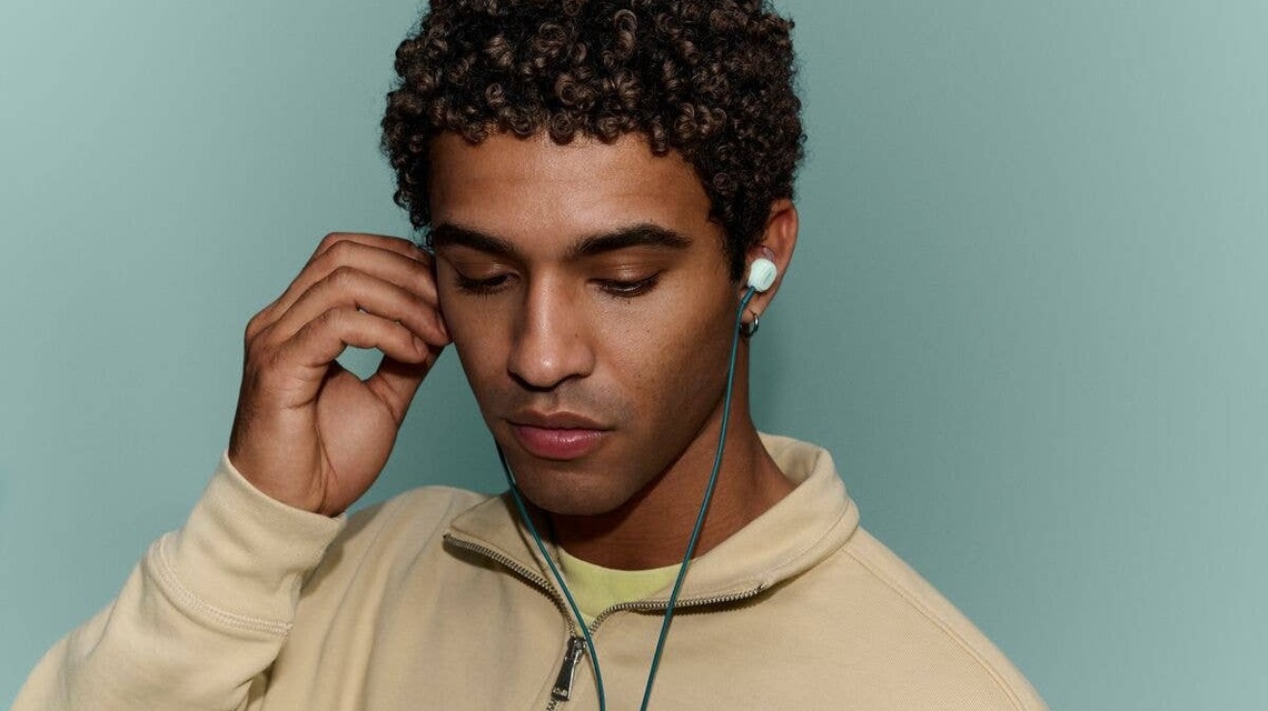Forget AirPods, wired earphones are making a comeback