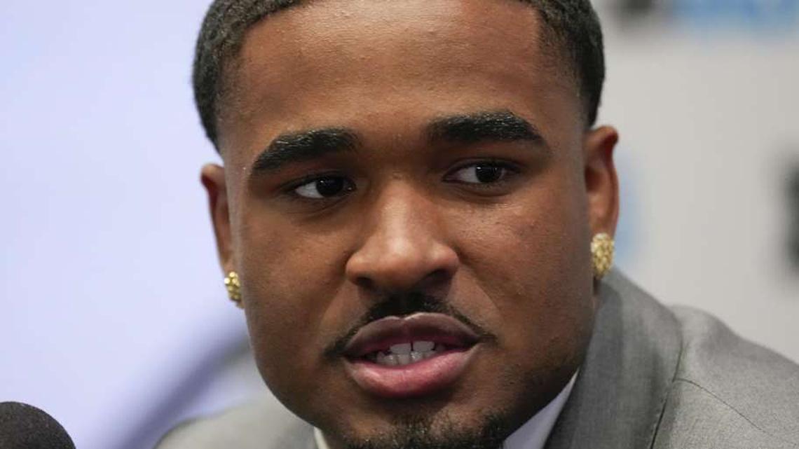  Jul 24, 2025; Las Vegas, NV, USA; USC safety Kamari Ramsey speaks to the media during the Big Ten NCAA college football media days at Mandalay Bay Resort. Mandatory Credit: Lucas Peltier-Imagn Images | Lucas Peltier-Imagn Images 