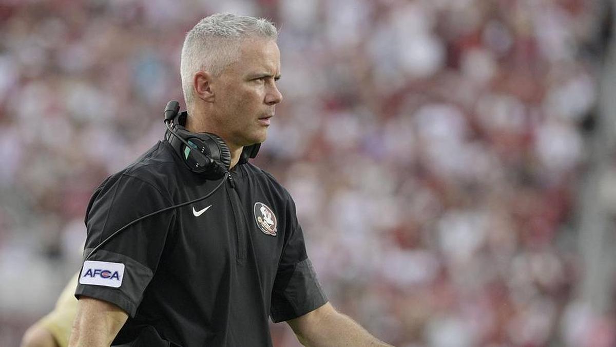  Aug 30, 2025; Tallahassee, Florida, USA; Florida State Seminoles head coach Mike Norvell reacts after a play against the Alabama Crimson Tide during the second half at Doak S. Campbell Stadium. Mandatory Credit: Melina Myers-Imagn Images | Melina Myers-Imagn Images 