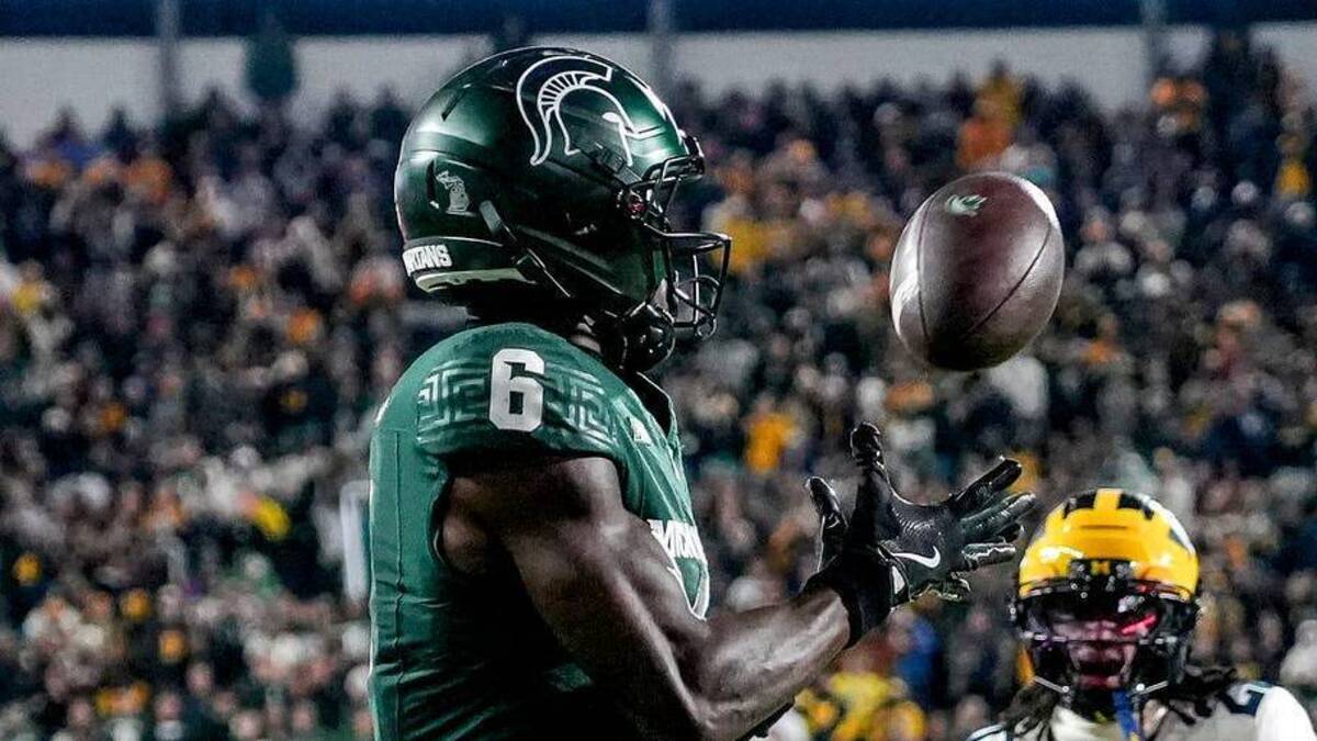  Michigan State's Nick Marsh catches a pass at the goalie against Michigan during the fourth quarter on Saturday, Oct. 25, 2025, at Spartan Stadium in East Lansing. | Nick King/Lansing State Journal / USA TODAY NETWORK via Imagn Images 