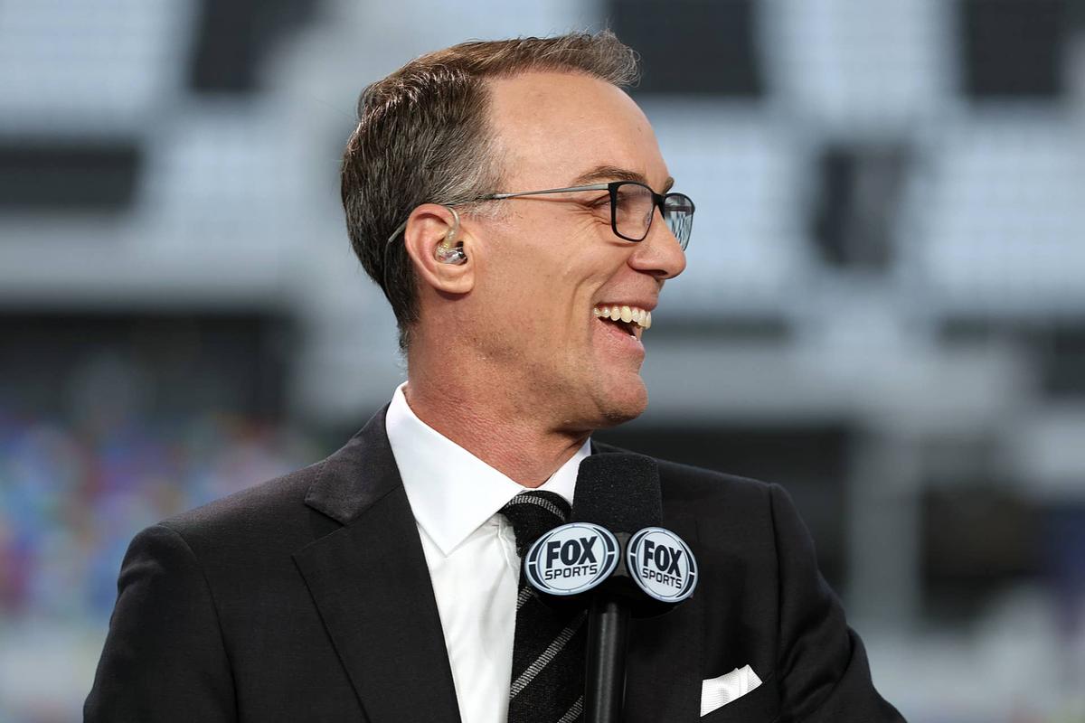  DAYTONA BEACH, FLORIDA - FEBRUARY 18: FOX Sports NASCAR Raceday broadcaster and former NASCAR Cup Series drivers Kevin Harvick on set after the NASCAR Cup Series Daytona 500 was postponed due to weather at Daytona International Speedway on February 18, 2024 in Daytona Beach, Florida. (Photo by Adam Glanzman/Getty Images) 