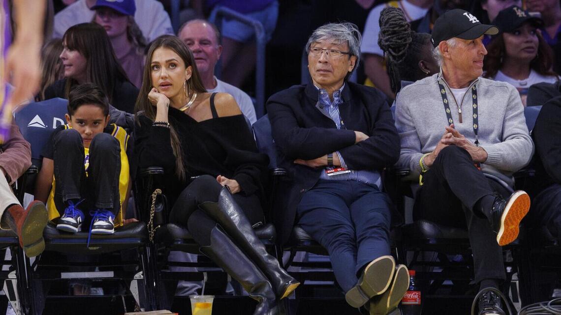 Where the Lakers' minority shareholders stand on sale of the team