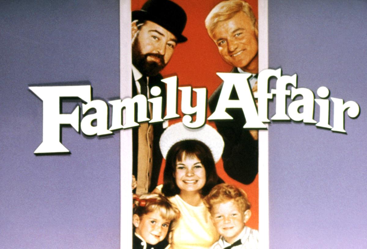 FAMILY AFFAIR, (top): Sebastian Cabot, Brian Keith, (bottom): Anissa Jones, Kathy Garver, Johnny Whitaker, 1966-71Courtesy the Everett Collection