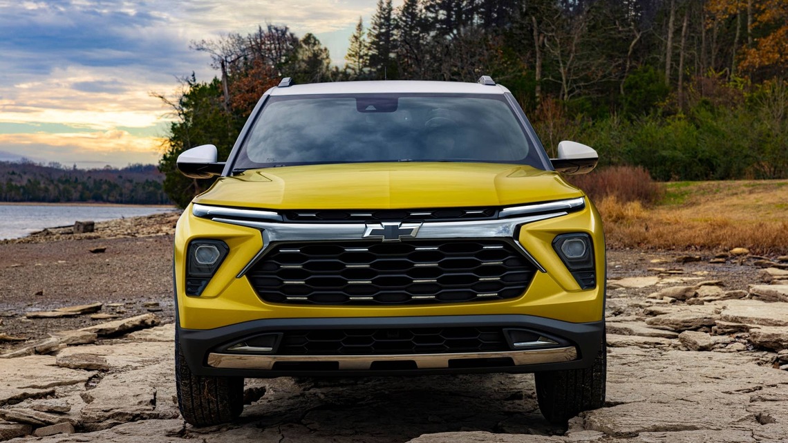 306,000 Chevy and Buick SUVs Recalled After 33,000 Camera Complaints