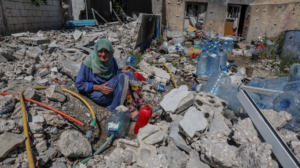 Lebanese villagers return to find homes in ruins