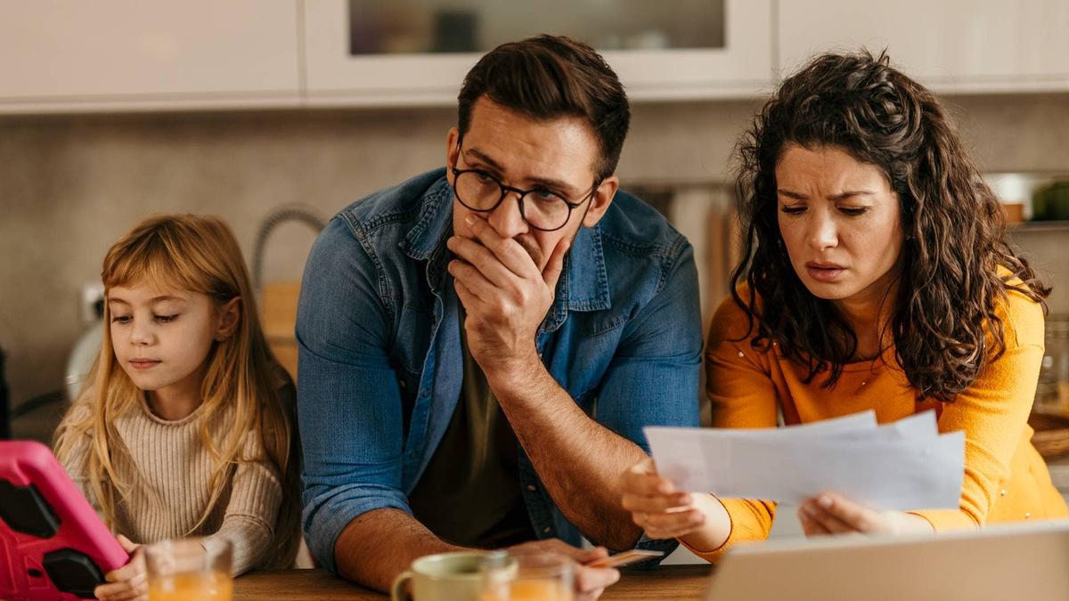  Rising housing costs and record credit card debt are leaving more Americans financially stuck despite steady jobs and economic growth. 