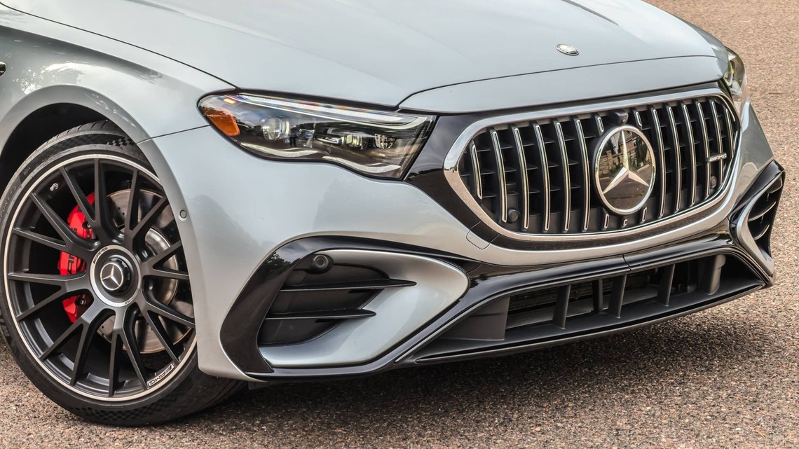 Mercedes' U.S. Sales Rose 4%, but BMW Still Came Out Ahead