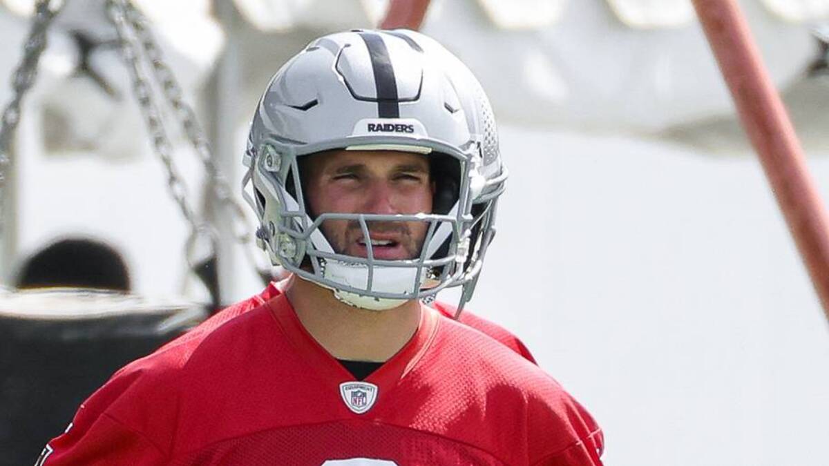  Kirk Cousins | DARRELL DRAIG HARRIS, ON SI 