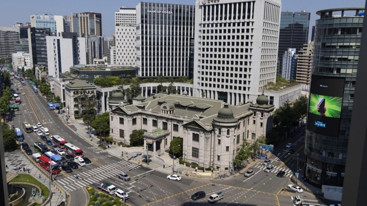 A view of the Bank of Korea headquarter building in Seoul, South Korea, 15 June 2026. Photo by JEON HEON-KYUN / EPA