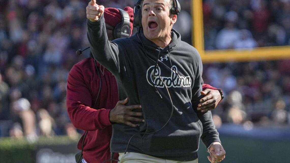 Shane Beamer, South Carolina eye fast start vs. Kent State 