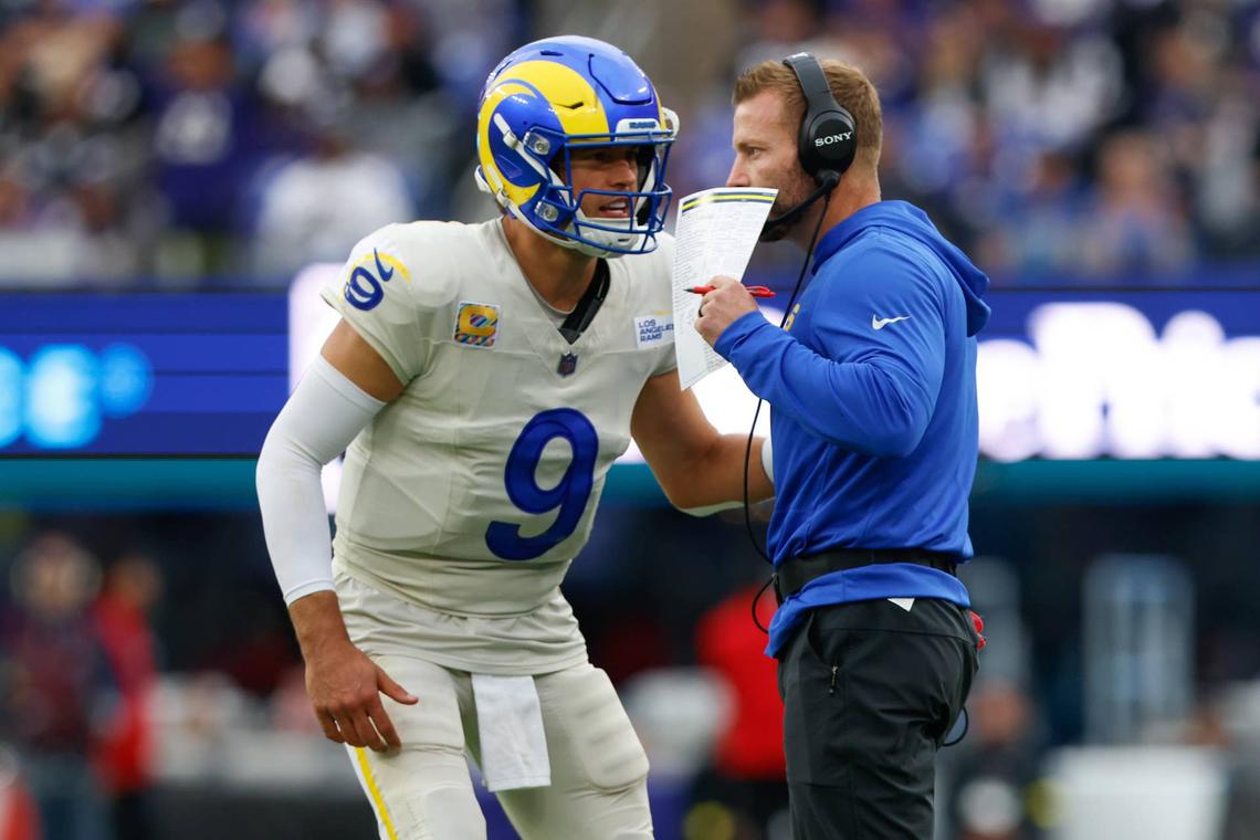  Los Angeles Rams quarterback Matthew Stafford speaks with head coach Sean McVay during the second half of the game against the Baltimore Ravens at M&T Bank Stadium. (Credit: Peter Casey-Imagn Images) 