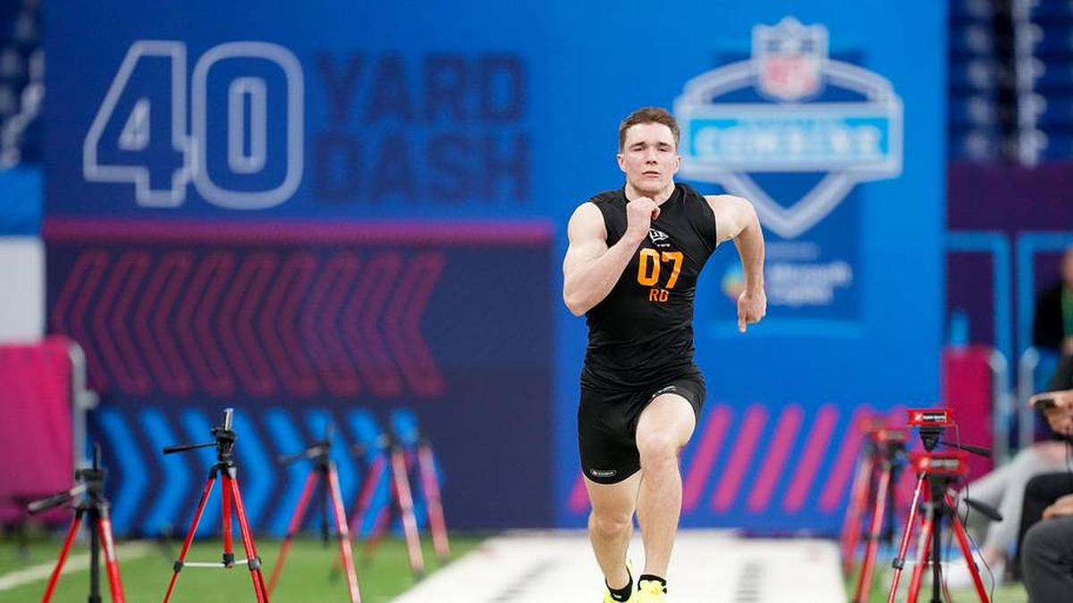  Feb 28, 2026; Indianapolis, IN, USA; Naval Academy running back Eli Heidenreich (RB07) during the NFL Scouting Combine at Lucas Oil Stadium. Mandatory Credit: Kirby Lee-Imagn Images | Kirby Lee-Imagn Images 