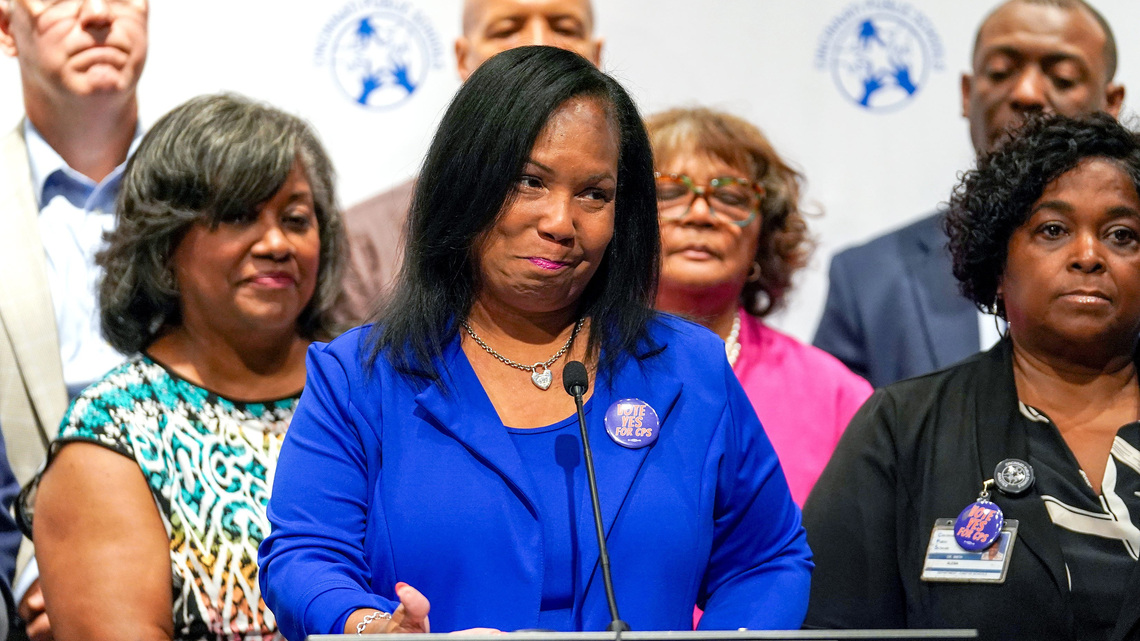 Cincinnati Public unions issue vote of confidence in superintendent