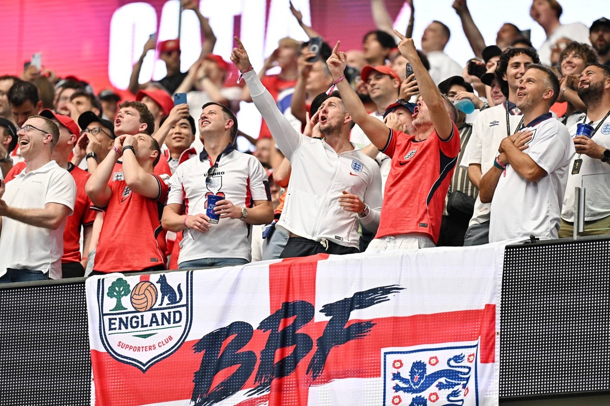  June 17, 2026; Arlington, Texas, U.S.; England fans react in the stands before the match. Mandatory Credit: Maria Lysaker-Imagn Images 