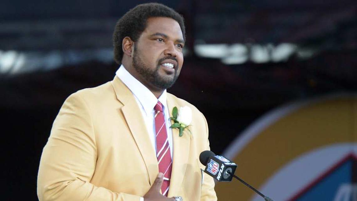  Aug 3, 2013; Canton, OH, USA; Jonathan Ogden gives his induction speech at the 2013 Pro Football Hall of Fame Enshrinement at Fawcett Stadium. Mandatory Credit: Kirby Lee-Imagn Images | Kirby Lee-Imagn Images 
