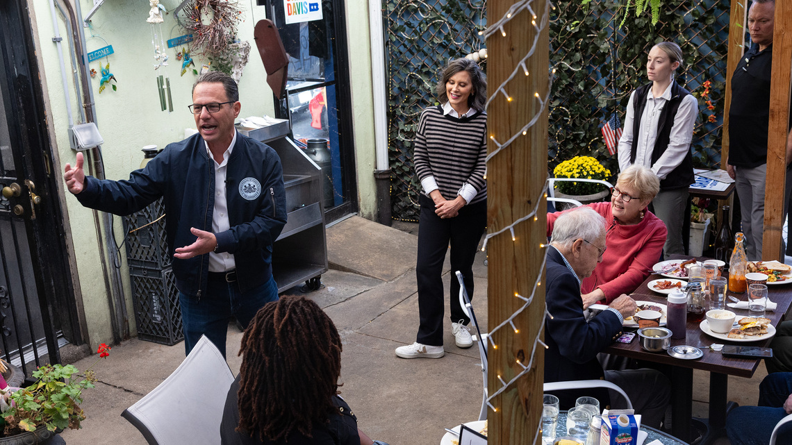 Josh Shapiro and Gretchen Whitmer, potential 2028 rivals, meet at Philly diner to boost Democrats ahead of midterms 