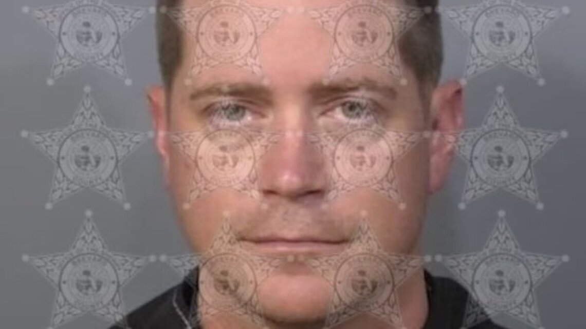 Teacher Arrested for Indecent Exposure After Standing Naked in Home Doorway 