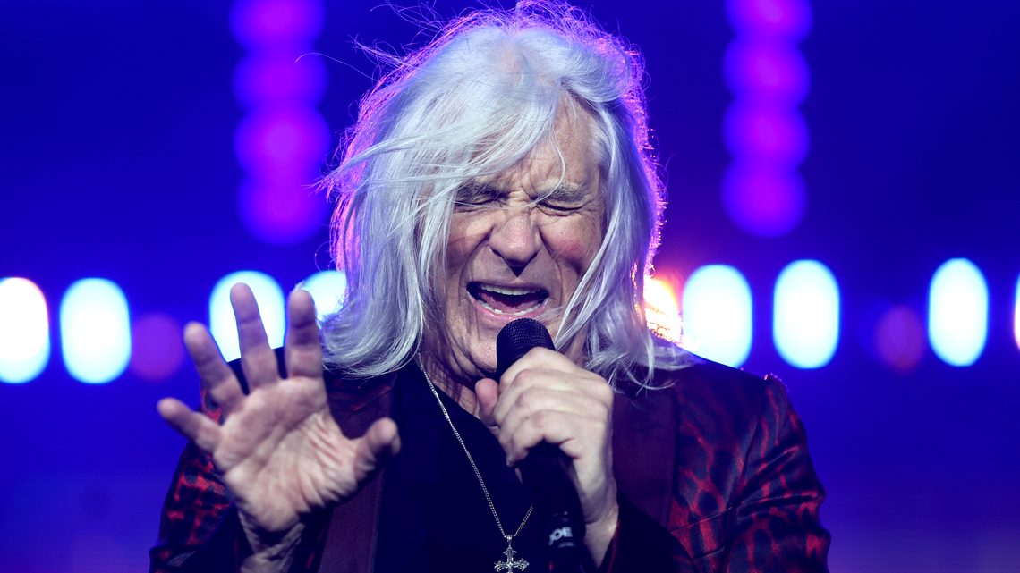 Def Leppard going on tour with act that is way better than Motley Crue 