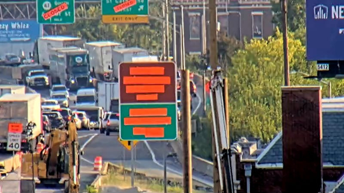 Traffic on SB I-65 stalls after multi-vehicle collision