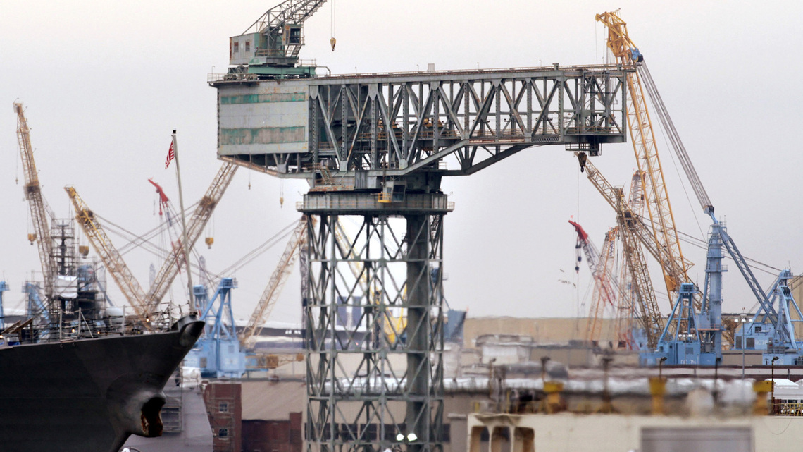 Bomb threat reported at Norfolk Naval Shipyard; suspect arrested 