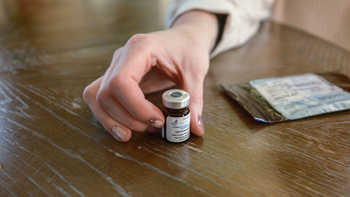 Karleigh McClain of Hendersonville, Tennessee, says she overdosed on an injectable weight loss medication in January after following dosing instructions from a telehealth provider. (Arielle Weenonia Gray for KFF Health News/TNS)