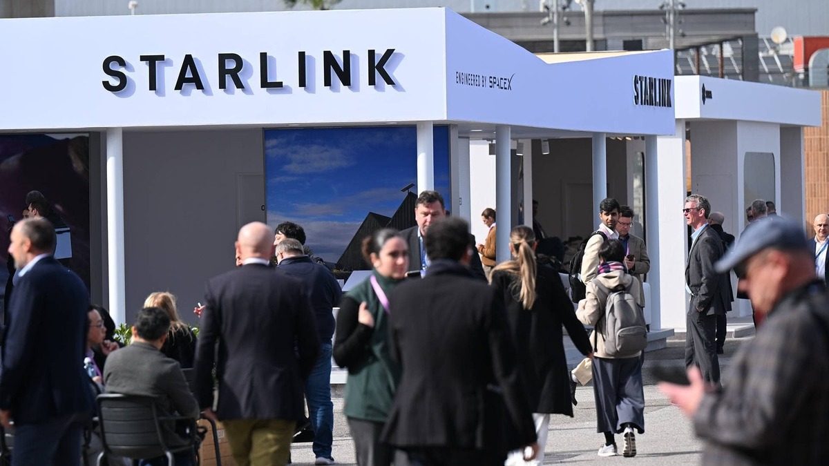  Starlink's profits are fueling growth at SpaceX, but heavy AI losses pushed the company to nearly $5 billion in net losses. 