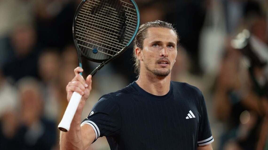 Alexander Zverev on brink of elusive Grand Slam title in Paris 