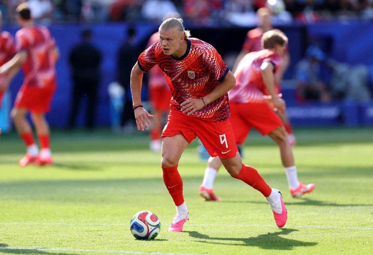  June 16, 2026; Foxborough, Massachusetts, U.S.; Norway's Erling Haaland during the warm up before the match. Mandatory Credit: Paul Rutherford-Imagn Images 