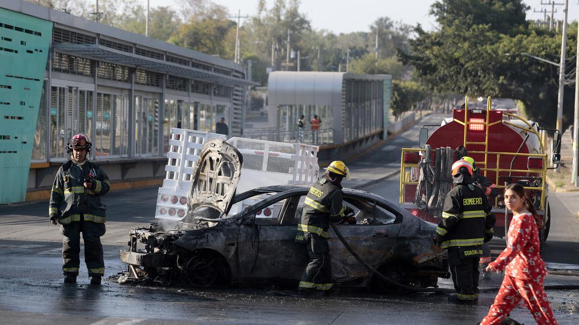 As chaos erupts, U.S. travelers told to shelter in place in Puerto Vallarta, other parts of Mexico 