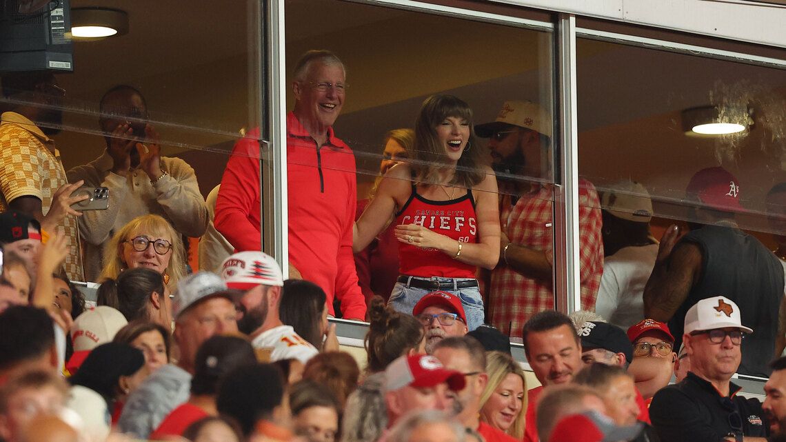 Taylor Swift's Rich-Looking Chiefs Shirt Is Sold Out - Shop Similar Styles in Stock 