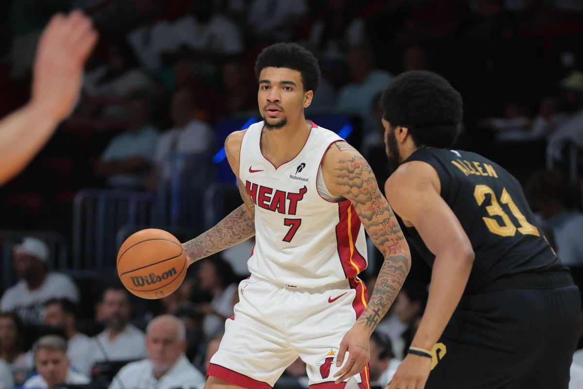  Kel'el Ware's projected workload increase creates intriguing fantasy value entering Milwaukee's rebuilding roster transition this season. Sam Navarro-Imagn Images