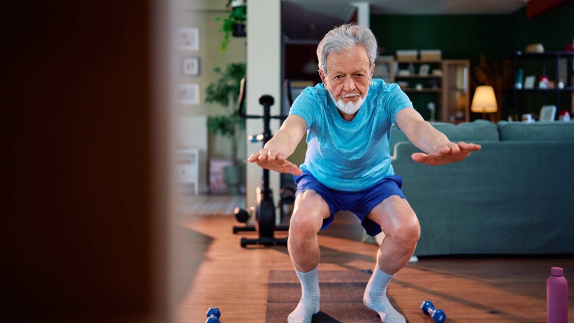Can You Split One Squat Workout Into 3 Mini Sessions? What a New Trial Found 