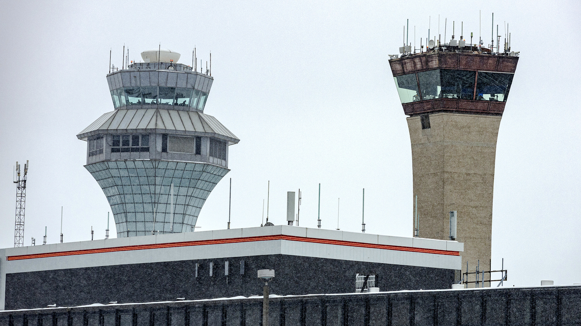 Commentary: Video gamers alone can't keep our skies safe