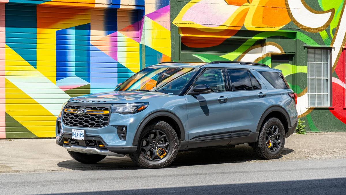  2026 Ford Explorer Tremor 4WD Cole Attisha