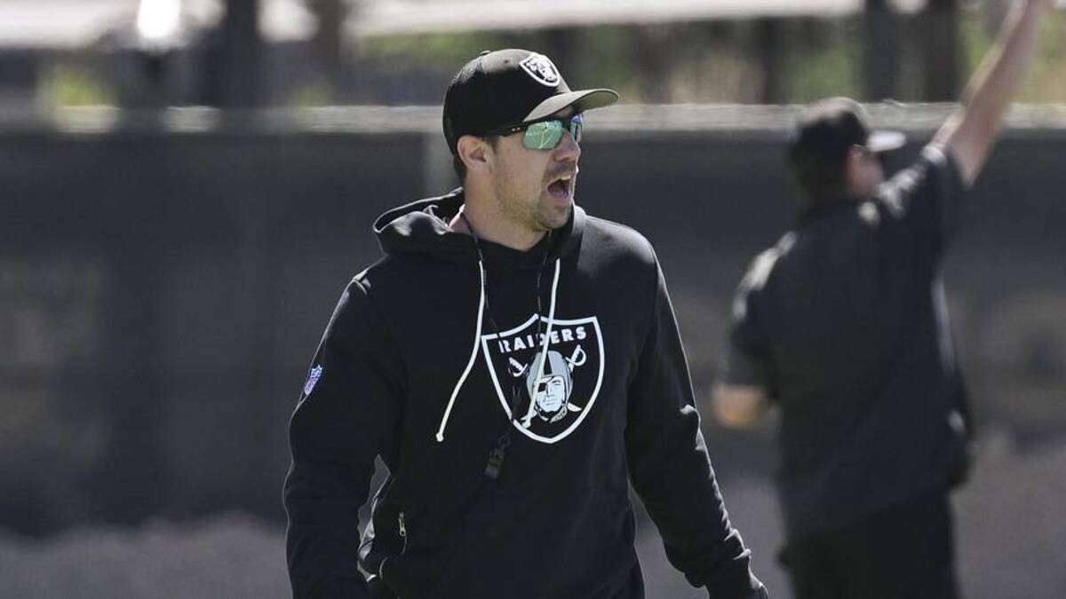  May 28, 2026; Henderson, NV, USA; Las Vegas Raiders head coach Klint Kubiak looks on during organized team activities at Intermountain Health Performance Center. Mandatory Credit: Candice Ward-Imagn Images | Candice Ward-Imagn Images 