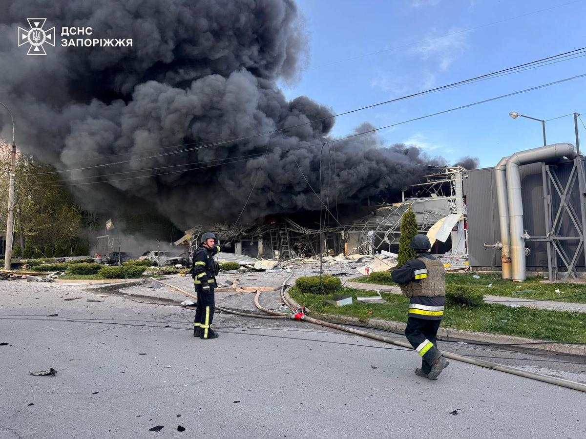 Firefighters work at a site of a Russian air strike, amid Russia's attack on Ukraine, in Zaporizhzhia, Ukraine May 5, 2026. Press service of the State Emergency Service of Ukraine in Zaporizhzhia region/Handout via REUTERS