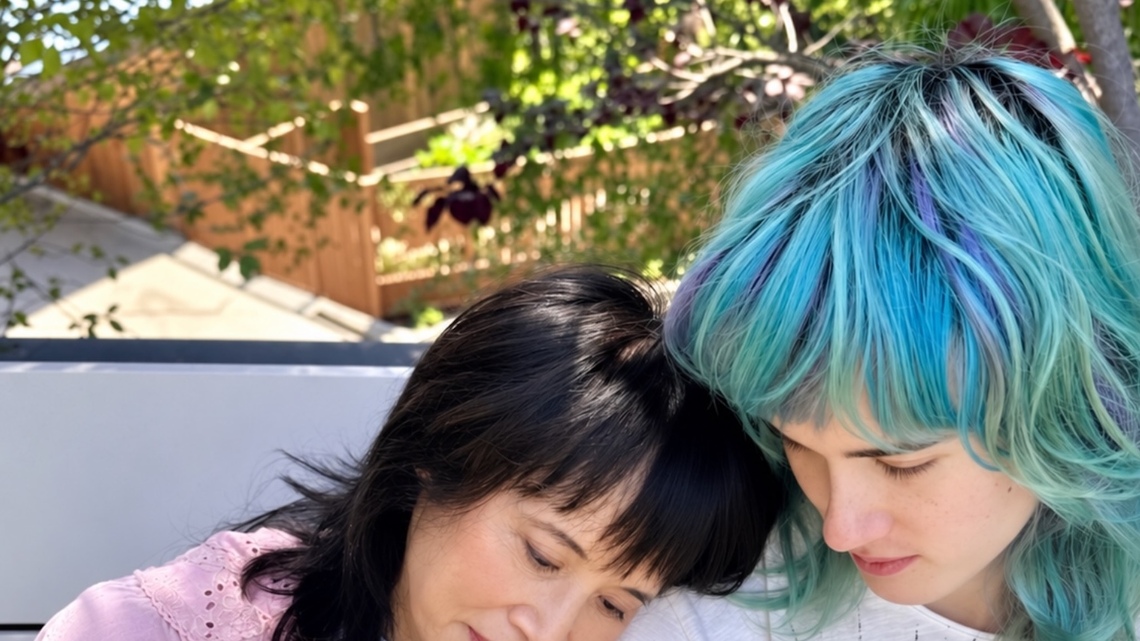 ‘Friends' Alum Lauren Tom Reveals Daughter Ellie, 25, Has Bone Cancer 