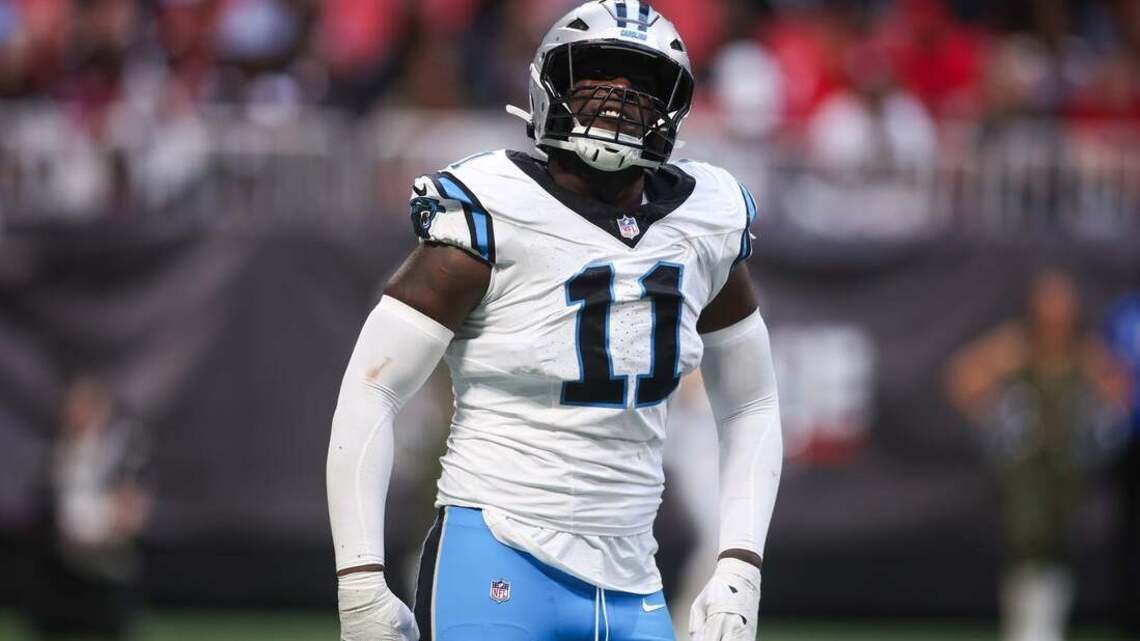 Panthers OLB Nic Scourton leaves practice, fears right ACL tear 