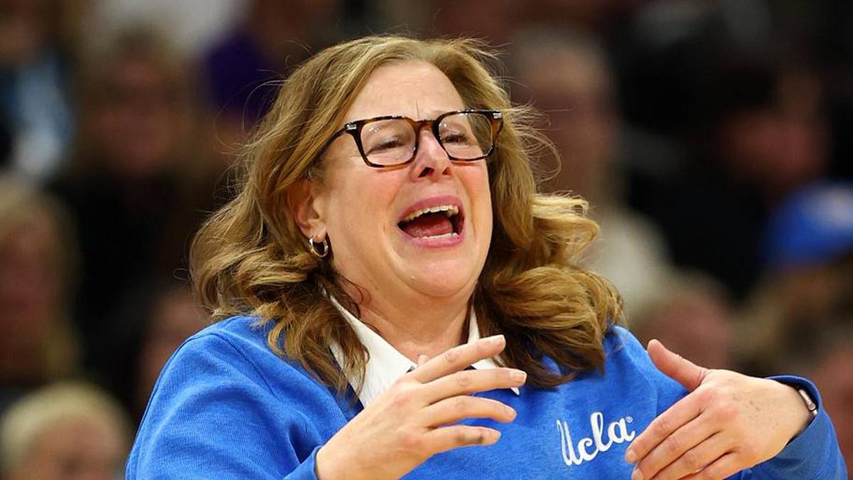  Apr 5, 2026; Phoenix, AZ, USA; UCLA Bruins head coach Cori Close against the South Carolina Gamecocks during the National Championship game of the women's 2026 NCAA Tournament at Mortgage Matchup Center. Mandatory Credit: Mark J. Rebilas-Imagn Images | Mark J. Rebilas-Imagn Images 