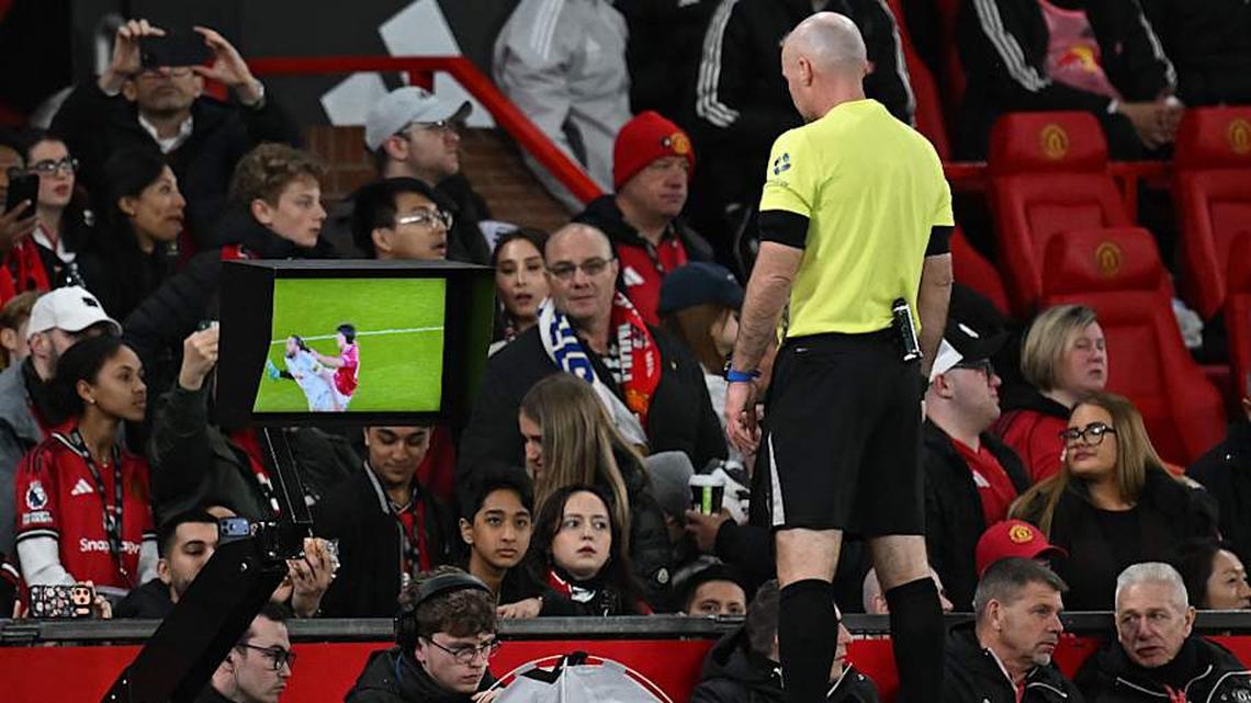  Martínez was sent off following VAR intervention on Monday night. | Paul ELLIS/AFP/Getty Images 