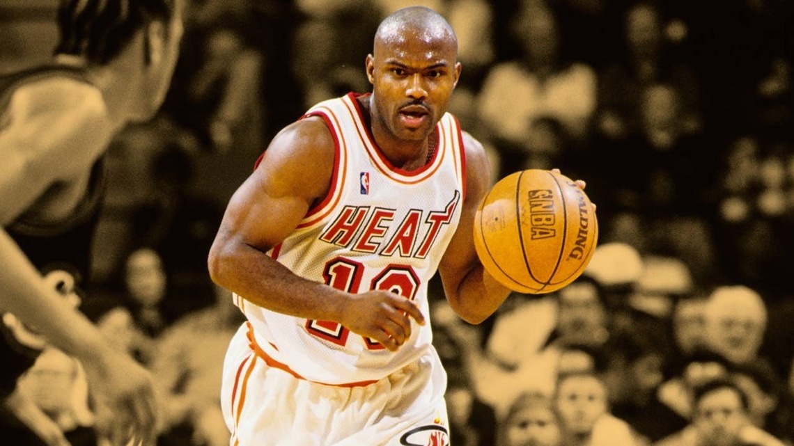 "He was coming down, handling the ball at 6'9"" - Tim Hardaway recalls a forgotten NBA player who was ahead of his time 