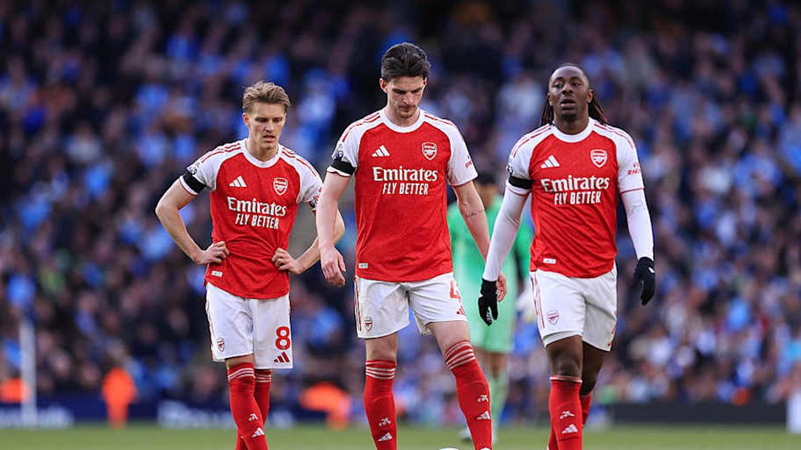  Arsenal's Premier League title is slipping from their grasp. | Simon Stacpoole/Offside/Offside/Getty Images 