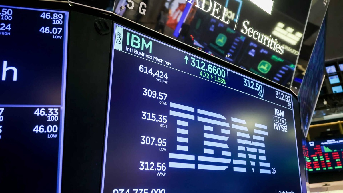  IBM operates the world's largest fleet of quantum computers. More than 90 quantum systems are deployed globally. 