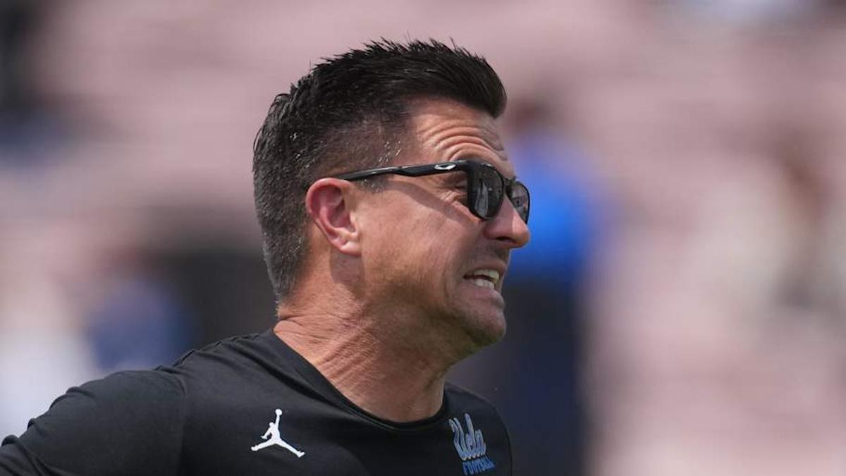  May 2, 2026; Pasadena, CA, USA; UCLA Bruins coach Bob Chesney reacts during the spring game at Rose Bowl. Mandatory Credit: Kirby Lee-Imagn Images | Kirby Lee-Imagn Images 