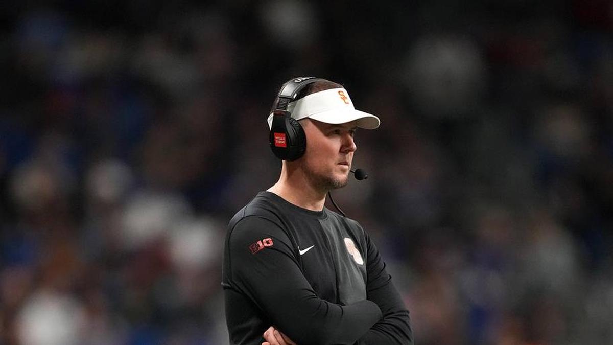  Dec 30, 2025; San Antonio, TX, USA; Southern California Trojans head coach Lincoln Riley watches from the sidelines against the TCU Horned Frogs in the first half during the Alamo Bowl at Alamodome. Mandatory Credit: Kirby Lee-Imagn Images | Kirby Lee-Imagn Images 